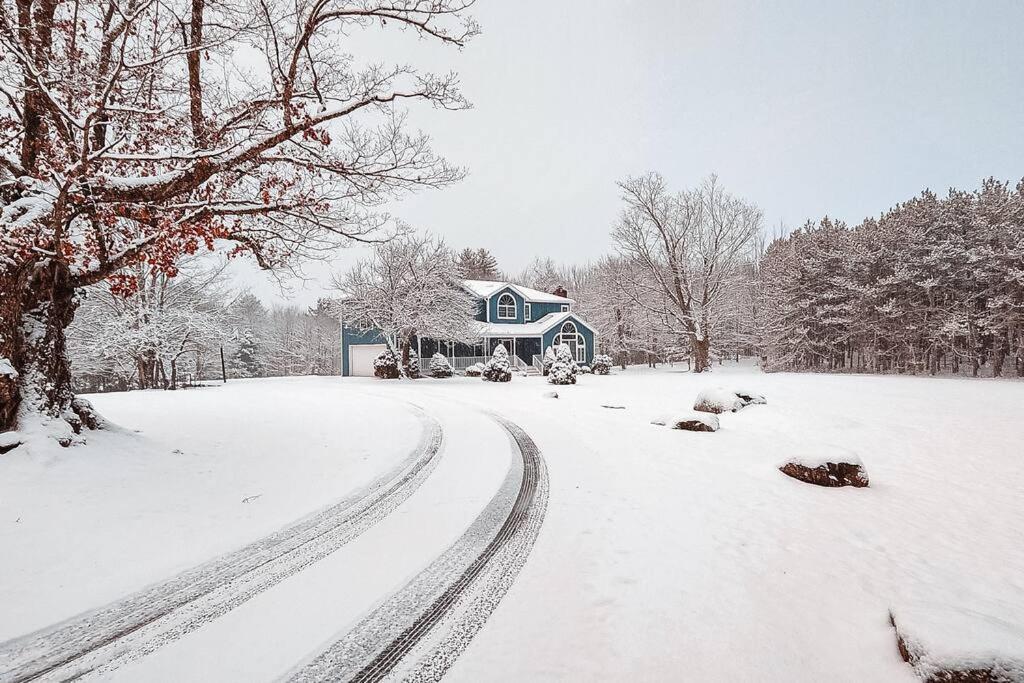 Mountain Blue Vista - Luxury Retreat Near Ski Resorts With Pond, Firepit And Hot Tub Windham Exteriör bild