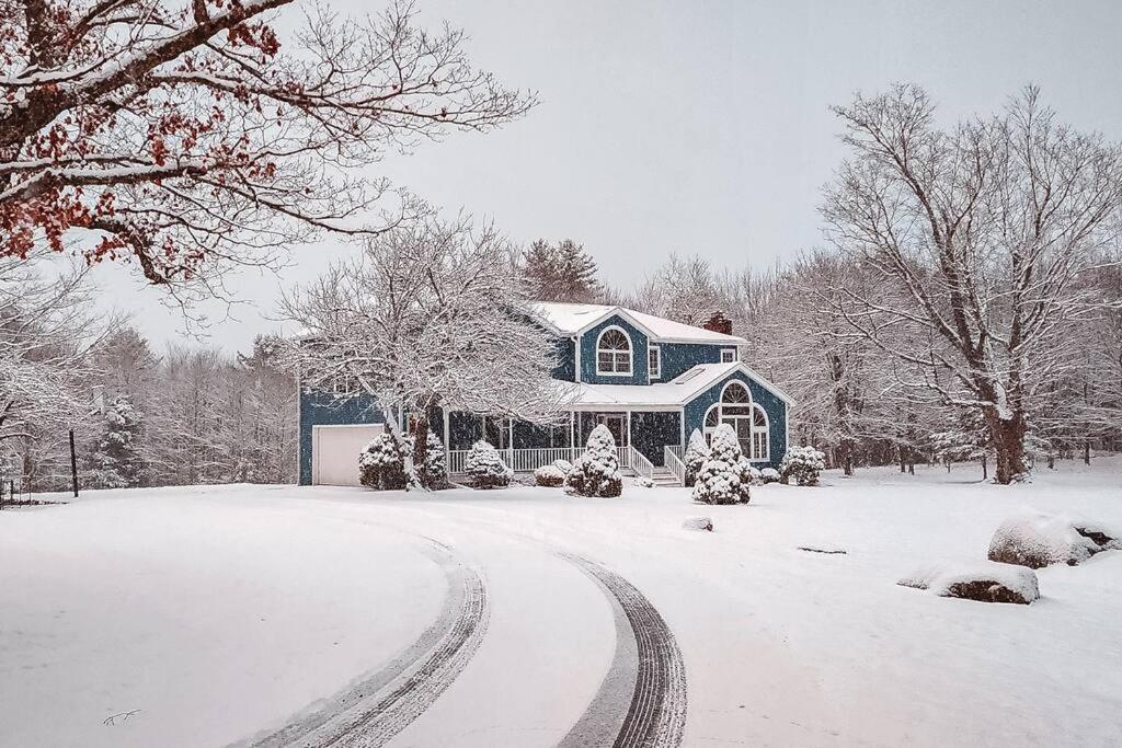 Mountain Blue Vista - Luxury Retreat Near Ski Resorts With Pond, Firepit And Hot Tub Windham Exteriör bild